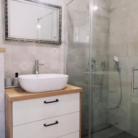 Aria Apartment *